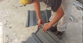 大甲鐵皮屋頂樓加蓋鐵棚申請執照說明